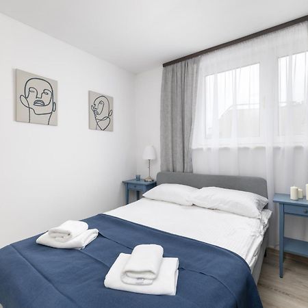 Apartment With Balcony Near Bulwary Wislane Wwa67 Warszawa Exteriör bild