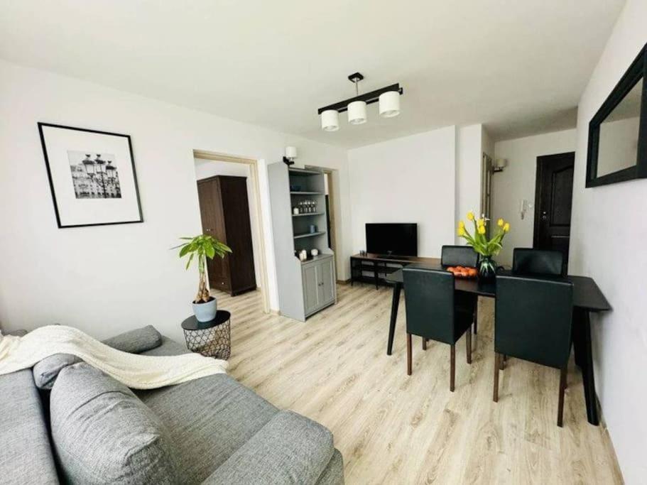 Apartment With Balcony Near Bulwary Wislane Wwa67 Warszawa Exteriör bild